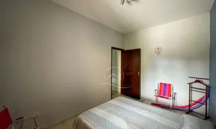Casa Térrea com piscina à venda com piscina, 2 quarto(s),  sendo 0 suíte(s)  no bairro Jardim Casablanca, 750 metros da praia, Peruíbe-SP
