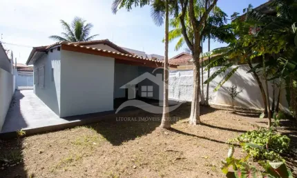 Casa Térrea à venda , 2 quarto(s),  sendo 1 suíte(s)  no bairro Jardim Barra de Jangadas, 600 metros da praia, Peruíbe-SP