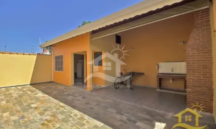 Casa Térrea à venda , 3 quarto(s),  sendo 1 suíte(s)  no bairro Casablanca, 0 metros da praia, Peruíbe-SP