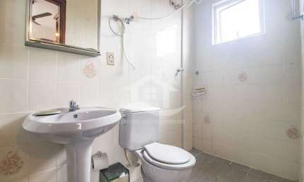 Apartamento Amplo à venda , 3 quarto(s),  sendo 1 suíte(s) (Condomínio Solar dos Passaros ) no bairro Centro, 600 metros da praia, Peruíbe-SP
