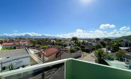 Apartamento Amplo à venda , 3 quarto(s),  sendo 1 suíte(s) (Edifício Top House I) no bairro Belmira Novaes, 2 metros da praia, Peruíbe-SP