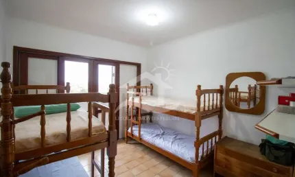 Apartamento Amplo à venda com piscina, 3 quarto(s),  sendo 1 suíte(s) (Edifício Irene) no bairro Oasis, 400 metros da praia, Peruíbe-SP