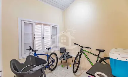 Casa térrea com edícula à venda , 2 quarto(s),  sendo 1 suíte(s)  no bairro park daville, 1800 metros da praia, peruíbe-sp