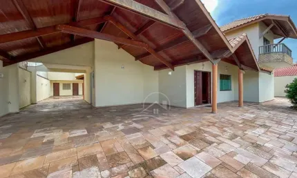 Casa Sobrado à venda , 6 quarto(s),  sendo 3 suíte(s)  no bairro Stella Maris, 71 metros da praia, Peruíbe-SP