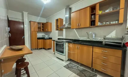 Apartamento Amplo à venda , 2 quarto(s),  sendo 1 suíte(s) (Edificio Atlantico) no bairro Três Marias, 1000 metros da praia, Peruíbe-SP