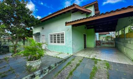 Casa Térrea à venda , 3 quarto(s),  sendo 1 suíte(s)  no bairro Oasis, 600 metros da praia, Peruíbe-SP