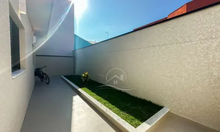 Casa Térrea à venda , 3 quarto(s),  sendo 3 suíte(s)  no bairro Oasis, 300 metros da praia, Peruíbe-SP
