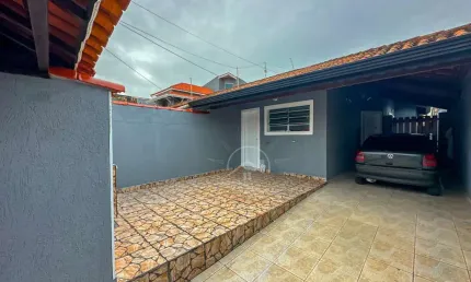 Casa Térrea à venda com piscina, 2 quarto(s),  sendo 1 suíte(s)  no bairro Park DAville, 1500 metros da praia, Peruíbe-SP