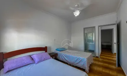 Casa Sobrado à venda , 5 quarto(s),  sendo 3 suíte(s)  no bairro Três Marias, 50 metros da praia, Peruíbe-SP