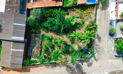 Área Ampla à venda , ,   no bairro Cidade Nova Peruíbe, 220 metros da praia, Peruíbe-SP
