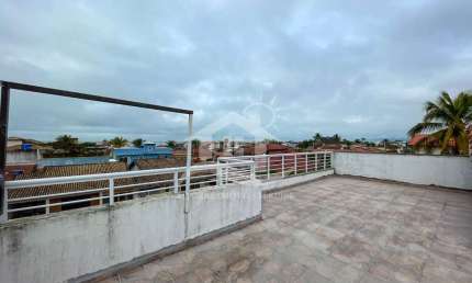 Casa Sobrado à venda com piscina, 4 quarto(s),  sendo 3 suíte(s)  no bairro Josedy, 300 metros da praia, Peruíbe-SP