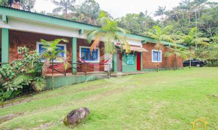 Hotel Pousada à venda , 4 quarto(s),  sendo 4 suíte(s)  no bairro Guaraú, 0 metros da praia, Peruíbe-SP
