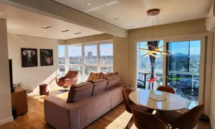 Apartamento à Venda por R$990.000,00 - Centro - Gravataí, RS