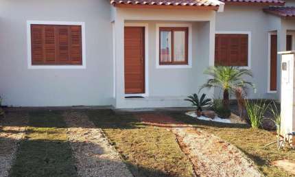 Casa à Venda por R$225.000,00 - Neópolis - Gravataí, RS