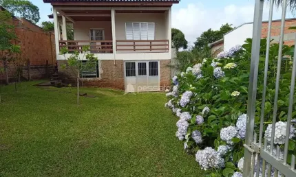 Casa à Venda por R$390.000,00 - São Luiz - Gravataí, RS
