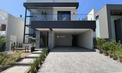 Casa à Venda por R$2.290.000,00, 252,00m² - Centro - Gravataí, RS