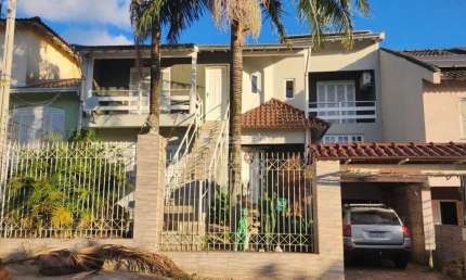 Sobrado à Venda por R$680.000,00 - Vera Cruz - Gravataí, RS