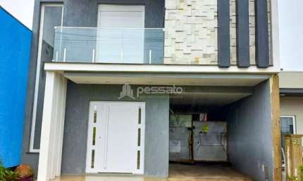 Sobrado à Venda por R$905.000,00 - Parque Ipiranga - Gravataí, RS