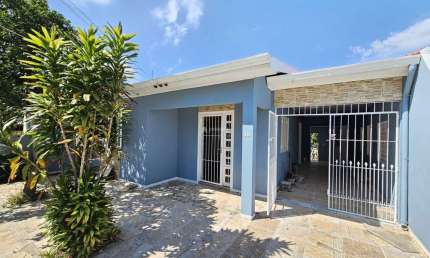 Casa à Venda por R$250.000,00 - Santa Cruz - Gravataí, RS