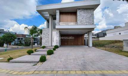 Casa à Venda por R$2.980.000,00 - ALPHAVILLE - Gravataí, RS