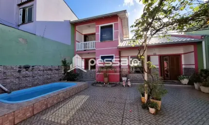 Sobrado à Venda por R$800.000,00 - Santa Fé - Gravataí, RS