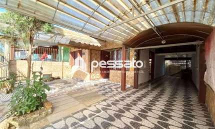 Casa à Venda por R$220.000,00 - Neópolis - Gravataí, RS