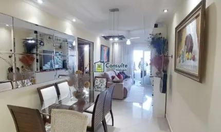 Apartamento belíssimo frente vila caiçara, 
desperte todos os dias com o som das ondas e uma vista panorâmica incrível neste espaçoso apartamento de 2 dormitórios, de frente para o mar, onde cada deta