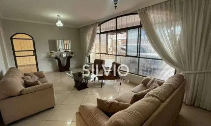 Casa em Taguatinga Norte 03 Quartos com Área Gourmet e KIT completa nos fundos