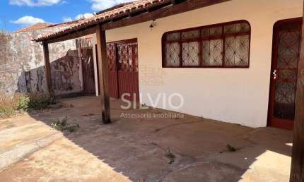 Excelente oportunidade em Sobradinho, casa em lote vazado com 350 m² de terreno