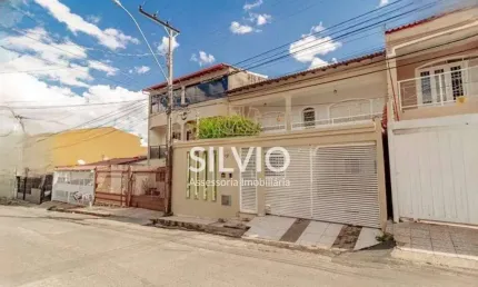 Oportunidade casa sobrado amplo com 5 quartos no Riacho Fundo I –  bem localizado