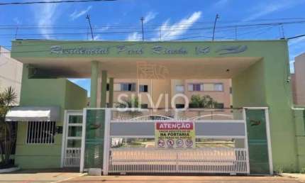 Apartamento com 02 quartos e 01 vaga coberta no Parque Riacho 14 Riacho Fundo II