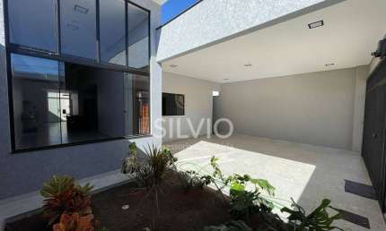 Linda Casa na 26 de Setembro - 3 Suítes, Moderna e Bem Localizada