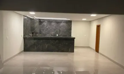 Casa com 3 quartos à venda na Cidade Jardim, Uberlândia 
