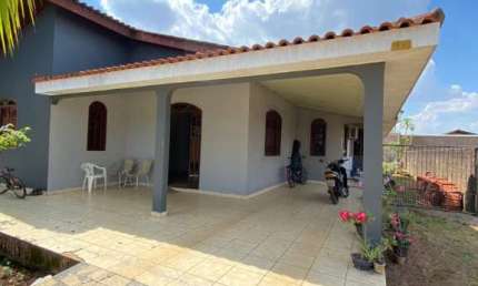 Casa com 3 quartos à venda na Vila Eletronorte, Porto Velho  por R$ 520.000