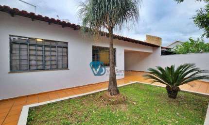 Casa com 3 dormitórios para alugar, 193 m² por R$ 3.600,01/mês - San Fernando - Londrina/PR