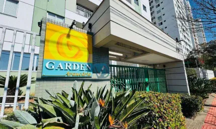 Apartamento com 3 dormitórios para alugar, 66 m² por R$ 2.890,02/mês - Aurora - Londrina/PR
