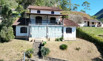 Casa à venda, 192 m² por R$ 990.000,00 - Vale dos Pinheiros - Nova Friburgo/RJ