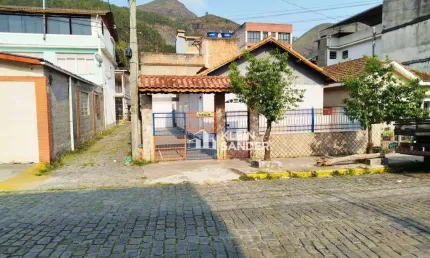Casa com 3 dormitórios à venda, 105 m² por R$ 850.000,00 - Olaria - Nova Friburgo/RJ