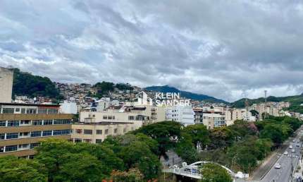 Cobertura com 2 dormitórios à venda, 130 m² por R$ 680.000,00 - Centro - Nova Friburgo/RJ