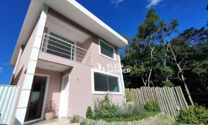 Casa com 3 dormitórios à venda, 121 m² por R$ 805.000,00 - Cascatinha - Nova Friburgo/RJ