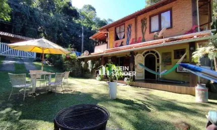 Casa com 2 dormitórios à venda, 240 m² por R$ 649.000,00 - Lumiar - Nova Friburgo/RJ