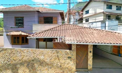 Casa com 3 dormitórios à venda, 212 m² por R$ 1.300.000,00 - Ponte da Saudade - Nova Friburgo/RJ