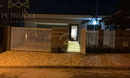 Casa com 3 dormitórios à venda, 263 m² por R$ 1.170.000,00 - Vila Capuava - Valinhos/SP