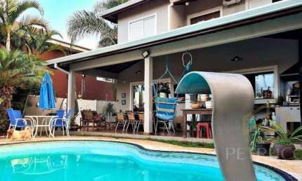 Casa com 3 dormitórios à venda, 250 m² por R$ 1.350.000,00 - Chácara das Paineiras - Carapicuíba/SP