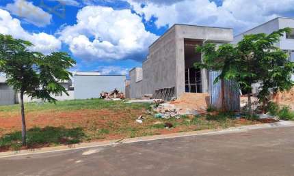 Casa com 3 dormitórios à venda, 131 m² por r$ 970.000,00 - residencial terras da estância - ala do bosque - paulínia/sp