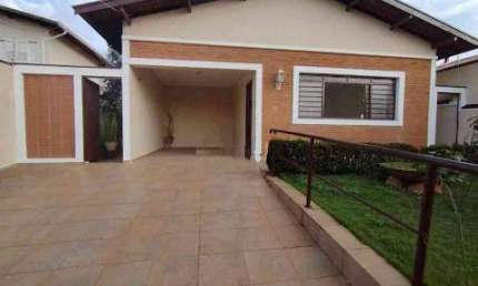 Casa à Venda no Alto da Barra – Conforto e Segurança em Ótima Localização!