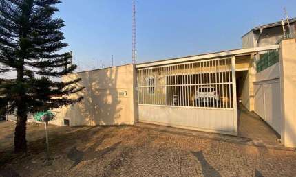 Casa com 3 dormitórios à venda, 179 m² por R$ 735.000,00 - Parque São Quirino - Campinas/SP