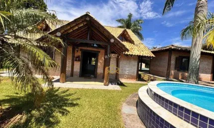 CASA À VENDA  PÉ NA ÁGUA EM BRAGANÇA PAULISTA, CONDOMÍNIO FECHADO .