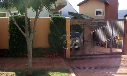 Casa com 3 dormitórios à venda, 234 m² por R$ 1.300.000,00 - Jardim Paulista - Atibaia/SP