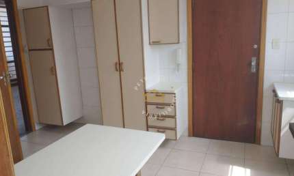 Apartamento com 2 dormitórios para alugar, 130 m² por R$ 2.568,00/mês - Centro - Valinhos/SP